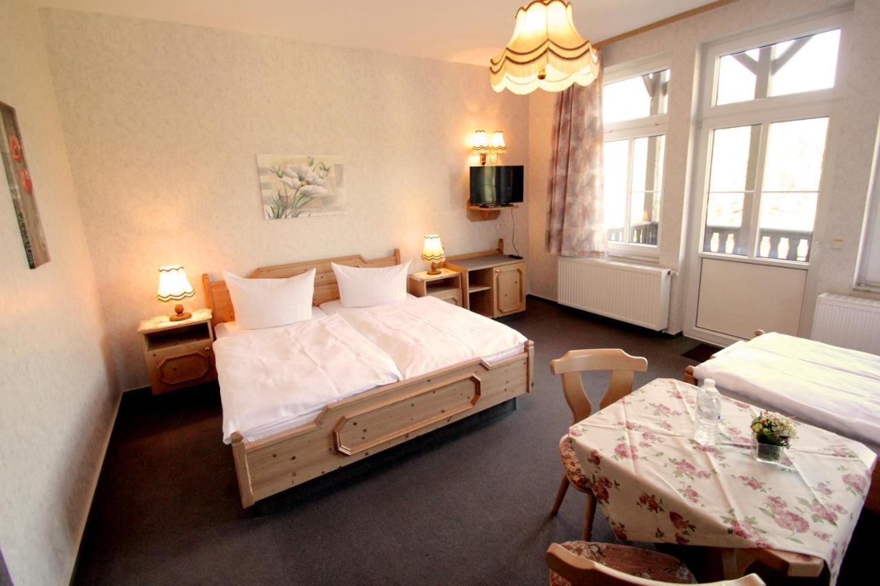 Hotel Schwarzaburg Schwarzburg Extérieur photo