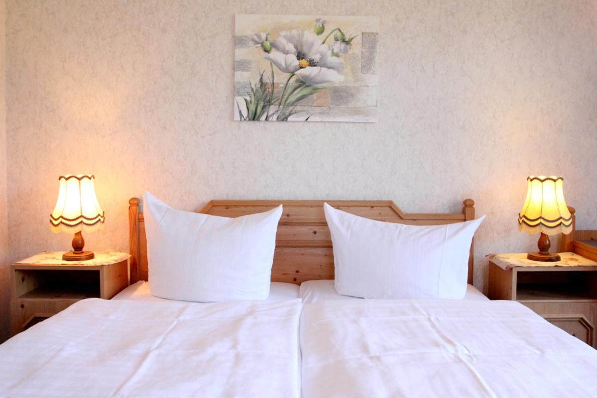 Hotel Schwarzaburg Schwarzburg Extérieur photo